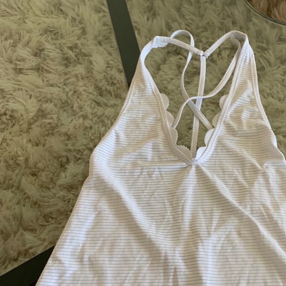 Track & Bliss activewear top - Picture 1 of 4
